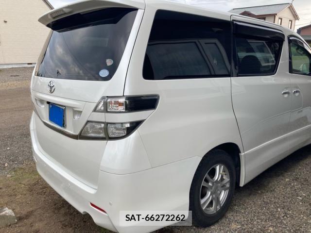 Toyota VELLFIRE 2009-10 8232197-3