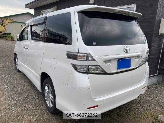 Toyota VELLFIRE 2009-10 8232197-4