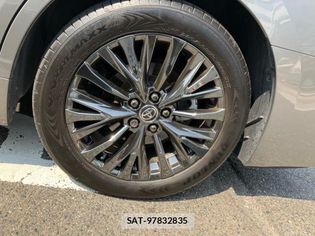 Toyota VELLFIRE 2025-02 8232196-9