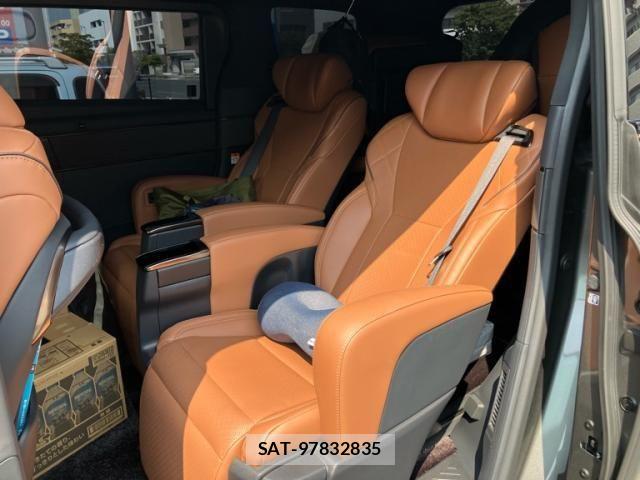 Toyota VELLFIRE 2025-02 8232196-14