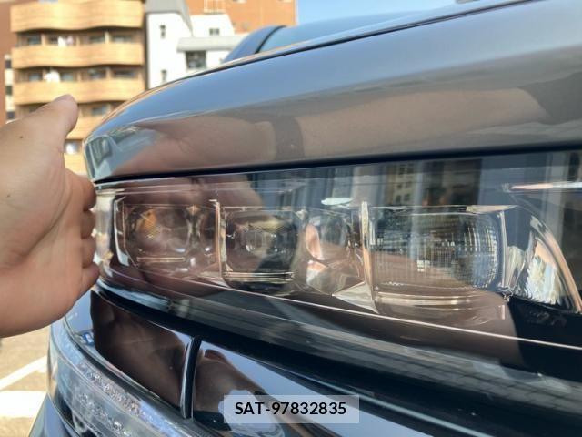 Toyota VELLFIRE 2025-02 8232196-4