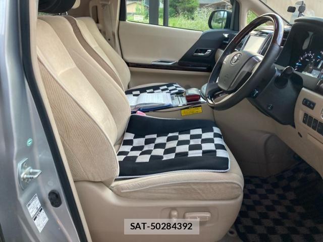 Toyota VELLFIRE 2013-03 8246989-13