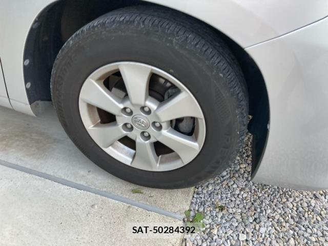 Toyota VELLFIRE 2013-03 8246989-2