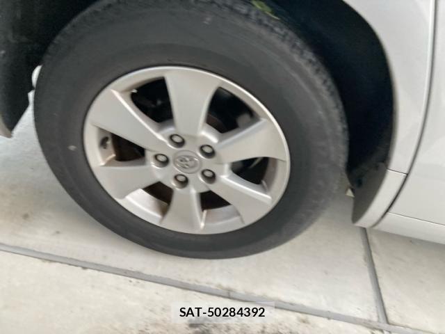 Toyota VELLFIRE 2013-03 8246989-3
