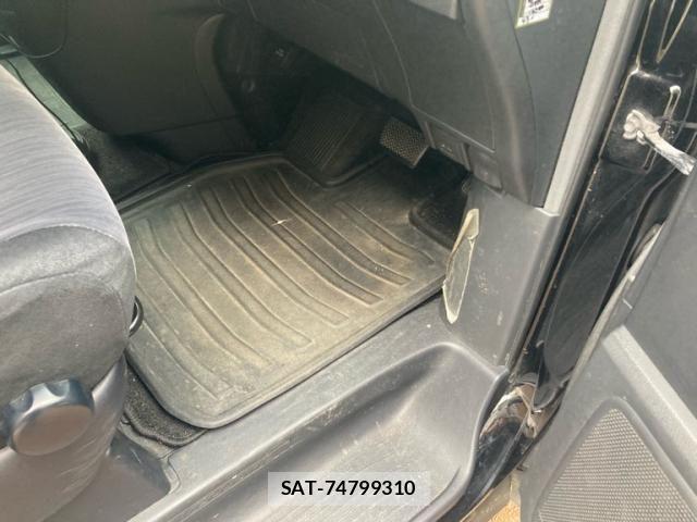 Toyota VELLFIRE 2012-05 8246991-11