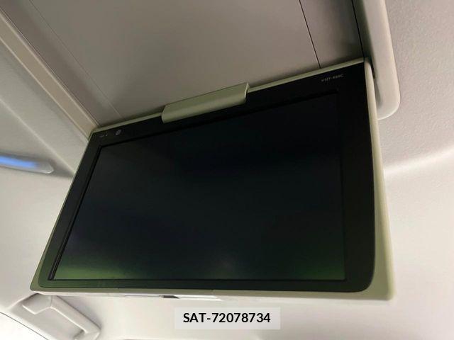 Toyota VELLFIRE 2018-03 8246990-2