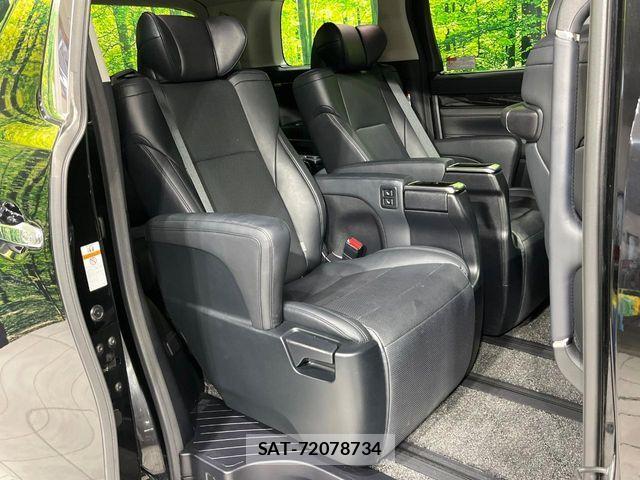Toyota VELLFIRE 2018-03 8246990-8
