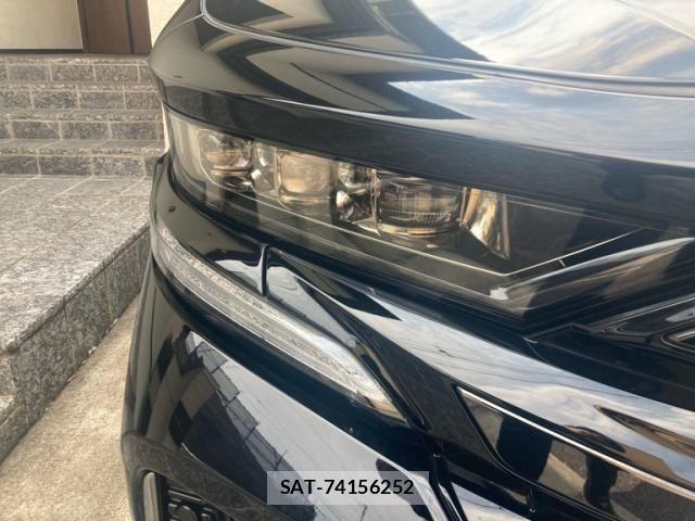 Toyota VELLFIRE 2023-10 8317727-1