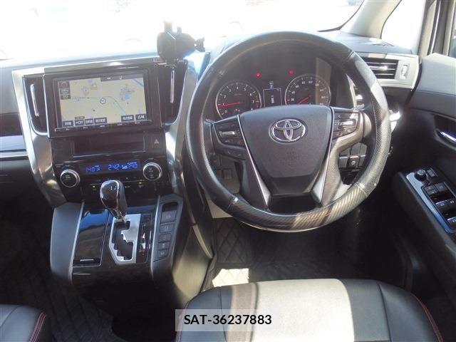Toyota VELLFIRE 2017-05 8317735-26