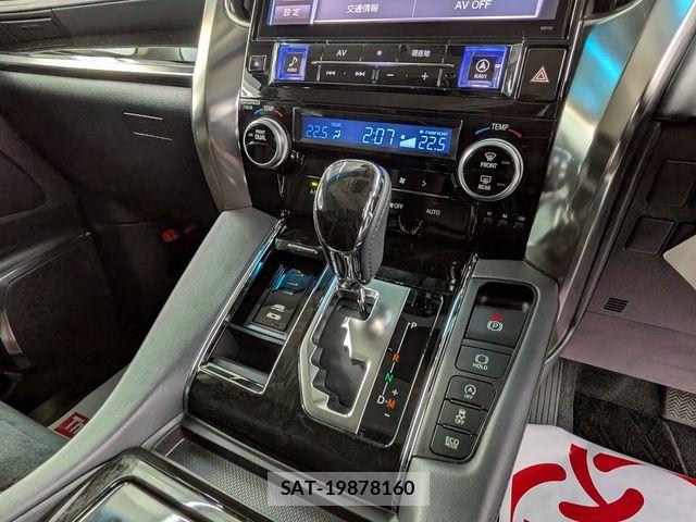 Toyota VELLFIRE 2017-06 8317731-10