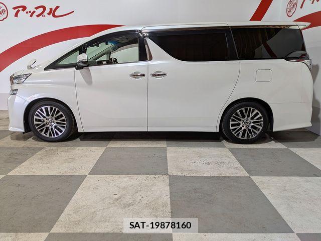 Toyota VELLFIRE 2017-06 8317731-1