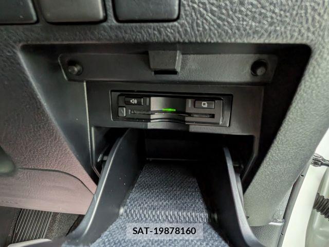 Toyota VELLFIRE 2017-06 8317731-6