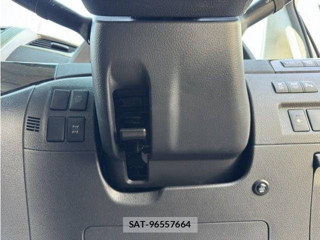 Toyota VELLFIRE 2014-03 8338265-16