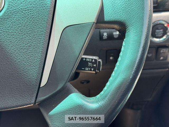 Toyota VELLFIRE 2014-03 8338265-17