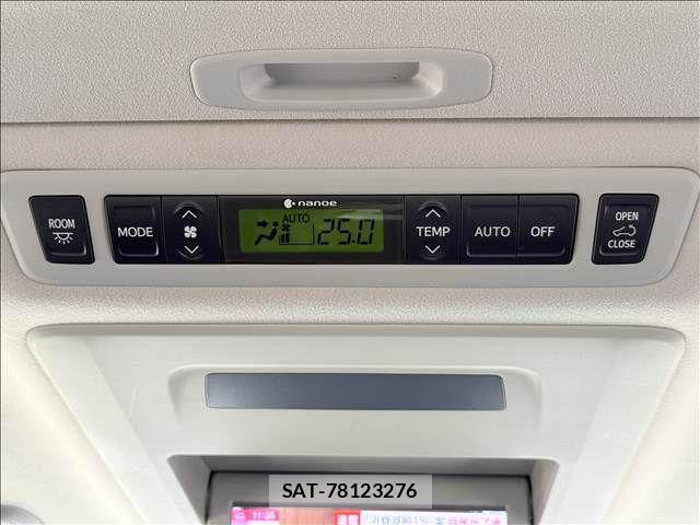 Toyota VELLFIRE 2013-01 8338264-28