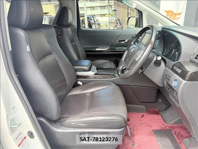Toyota VELLFIRE 2013-01 8338264-8