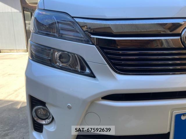 Toyota VELLFIRE 2012-03 8338267-2