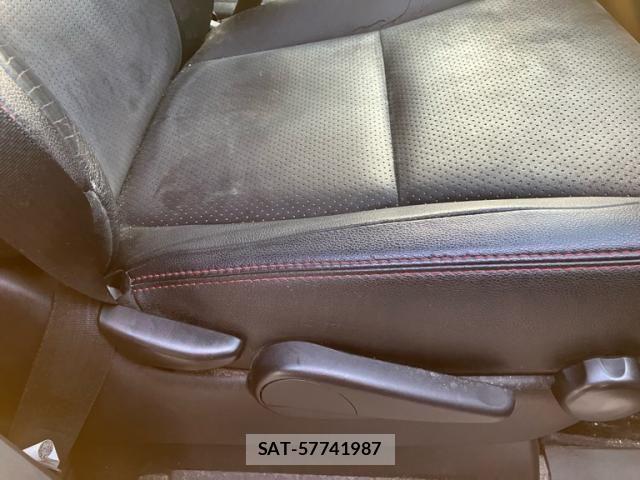 Toyota VELLFIRE 2013-10 8338266-17