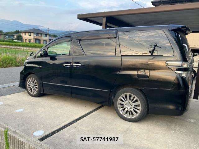 Toyota VELLFIRE 2013-10 8338266-3