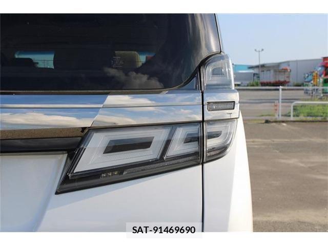 Toyota VELLFIRE 2018-09 8338263-18