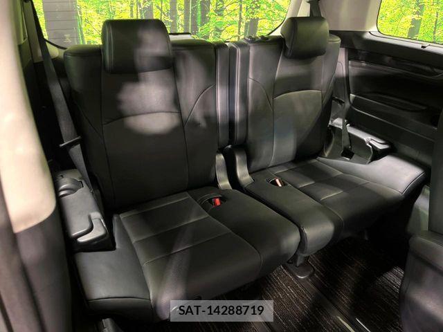 Toyota VELLFIRE 2018-03 8355805-10