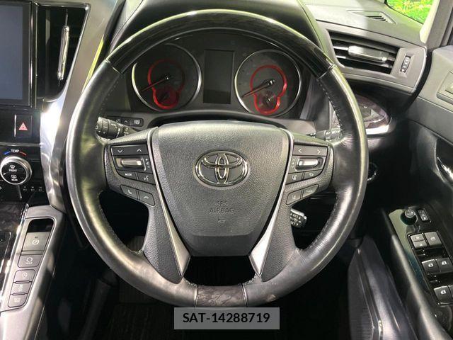 Toyota VELLFIRE 2018-03 8355805-12