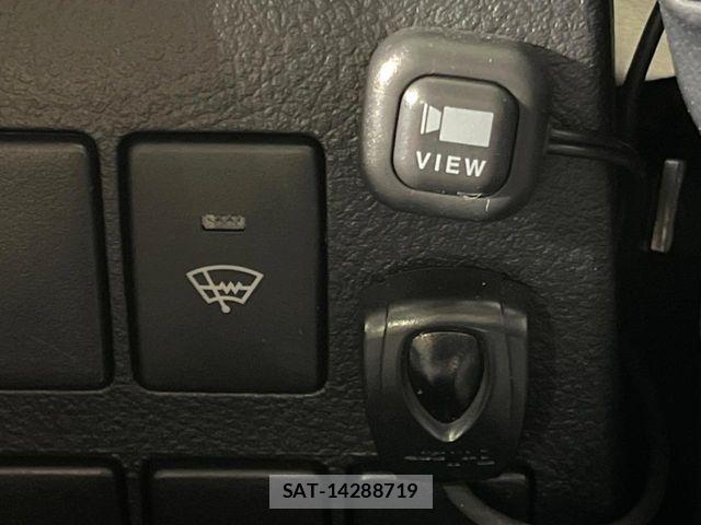 Toyota VELLFIRE 2018-03 8355805-6