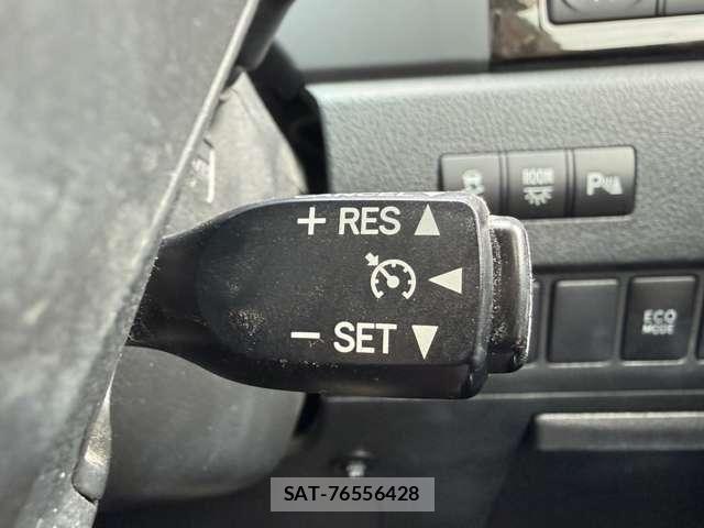Toyota VELLFIRE 2013-03 8369484-9