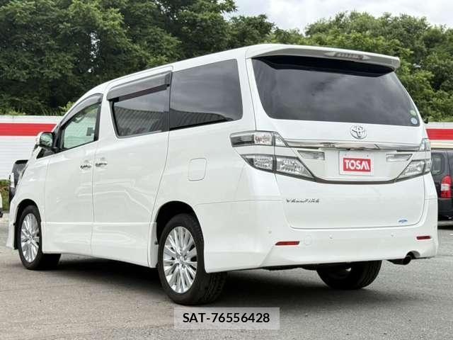 Toyota VELLFIRE 2013-03 8369484-24