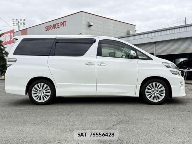 Toyota VELLFIRE 2013-03 8369484-25