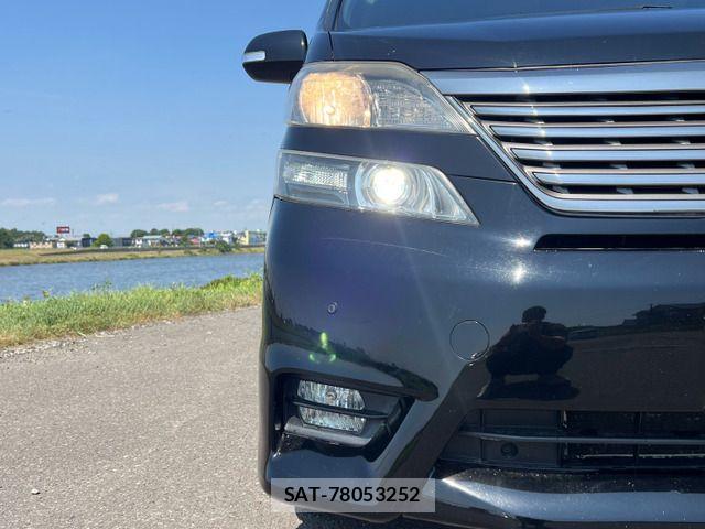 Toyota VELLFIRE 2011-03 8369483-9