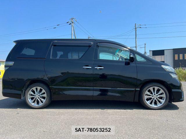 Toyota VELLFIRE 2011-03 8369483-2