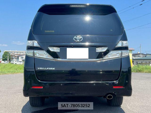 Toyota VELLFIRE 2011-03 8369483-3
