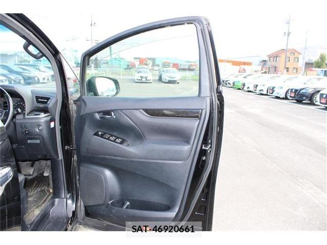 Toyota VELLFIRE 2016-10 8369482-29