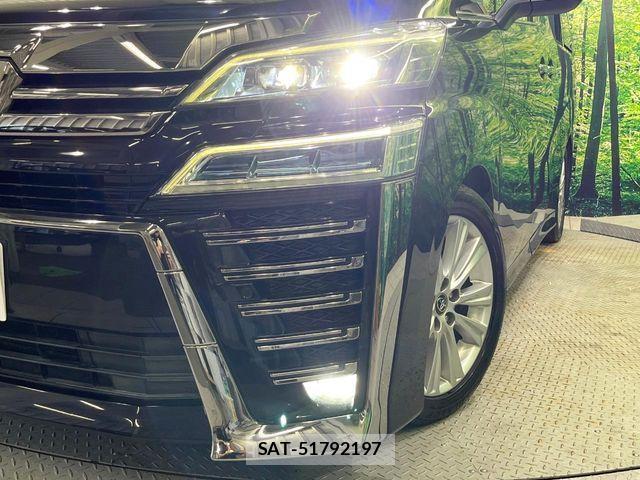 Toyota VELLFIRE 2019-02 8369480-12