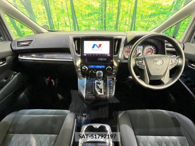 Toyota VELLFIRE 2019-02 8369480-1