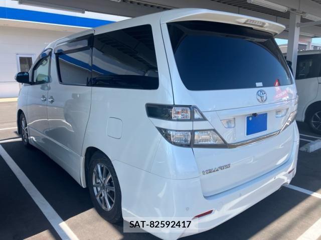 Toyota VELLFIRE 2009-07 8372305-1