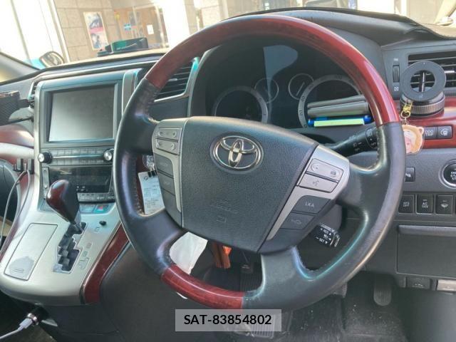 Toyota VELLFIRE 2008-09 8372307-10