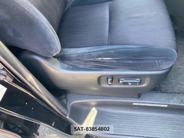 Toyota VELLFIRE 2008-09 8372307-12