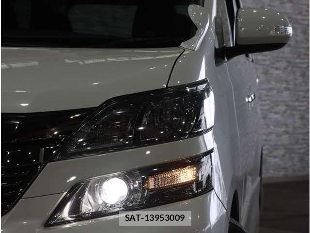 Toyota VELLFIRE 2012-04 8527881-15