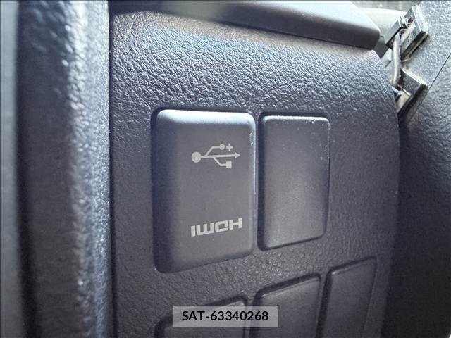 Toyota VELLFIRE 2017-09 8563869-27