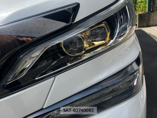 Toyota VELLFIRE 2017-02 8563870-1