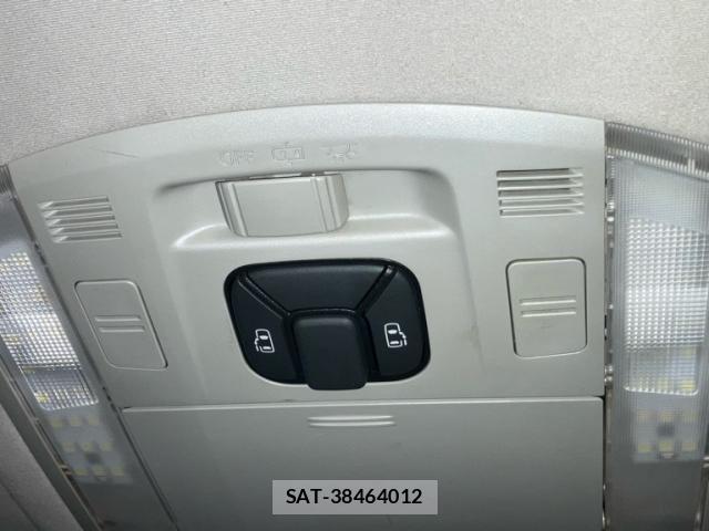 Toyota VELLFIRE 2008-09 8629436-18