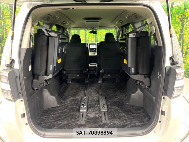 Toyota VELLFIRE 2011-12 8797775-11