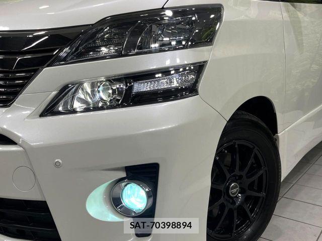 Toyota VELLFIRE 2011-12 8797775-13