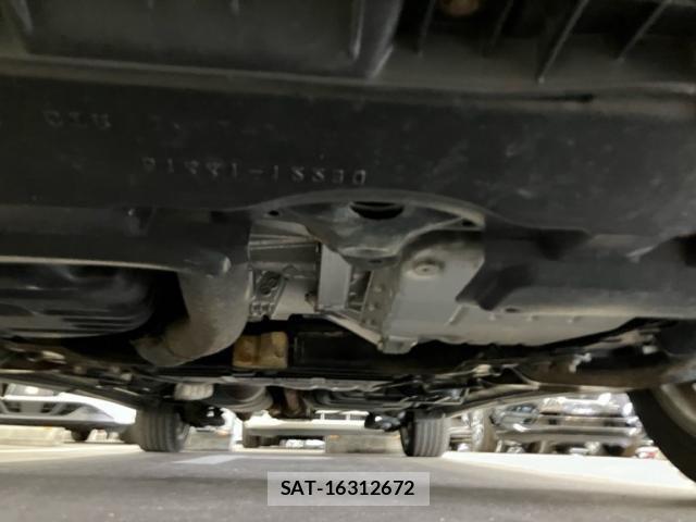 Toyota VELLFIRE 2013-11 8797776-6