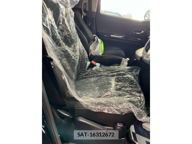 Toyota VELLFIRE 2013-11 8797776-12
