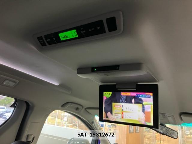Toyota VELLFIRE 2013-11 8797776-14