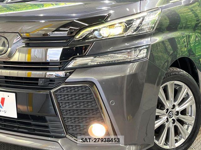 Toyota VELLFIRE 2017-03 8832173-12