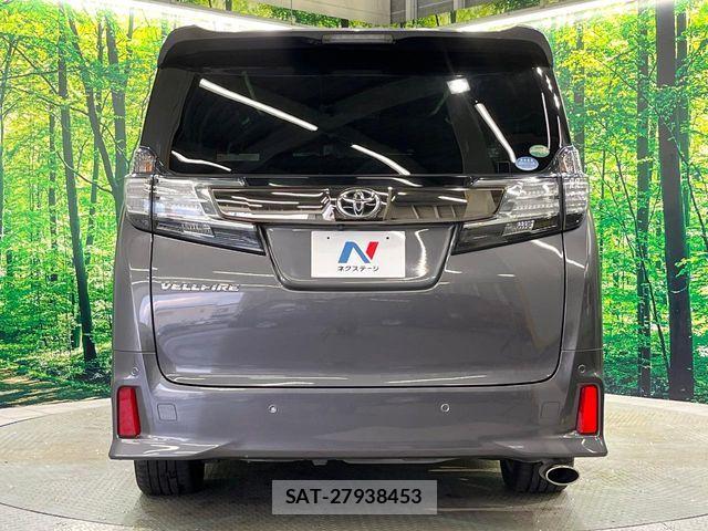 Toyota VELLFIRE 2017-03 8832173-15